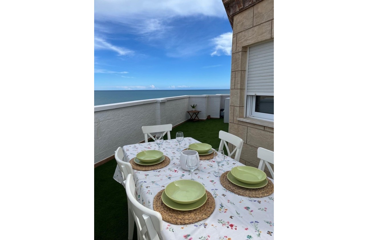 Resale - Apartment - Torrevieja - La Mata pueblo