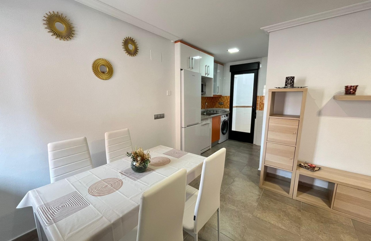 Resale - Apartment - Torrevieja - La Mata pueblo