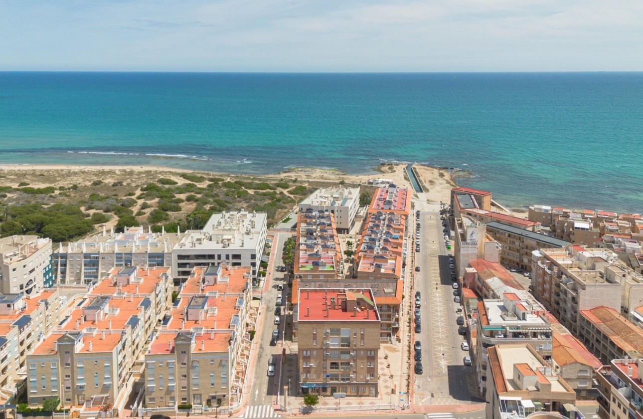 Resale - Apartment - Torrevieja - La Mata pueblo