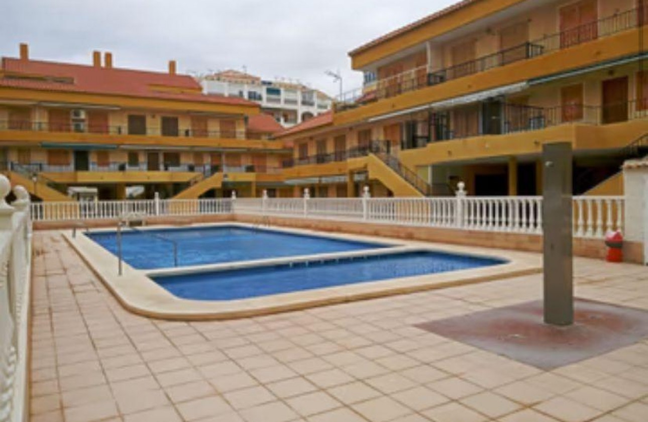 Resale - Apartment - Torrevieja - La Mata