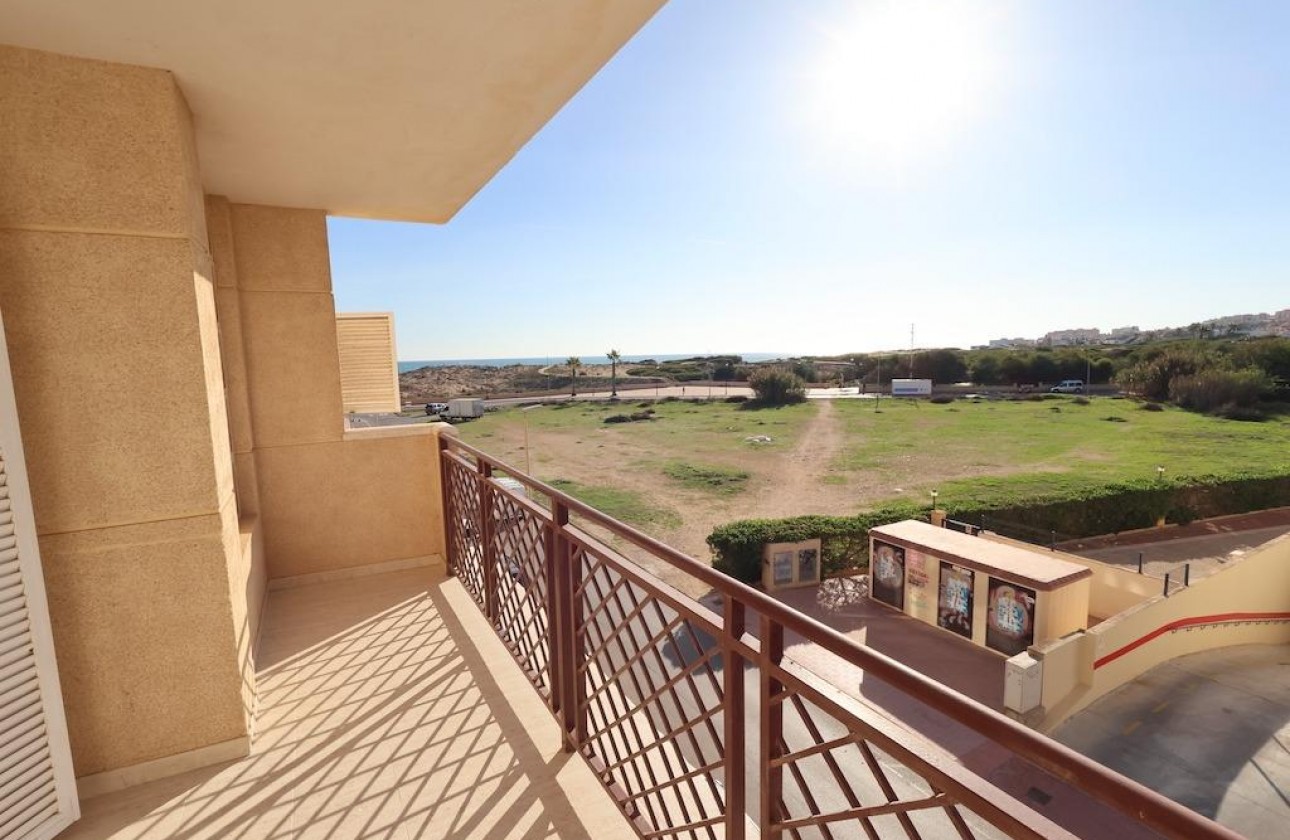 Resale - Apartment - Torrevieja - La Mata