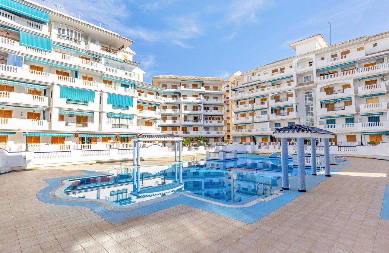 Resale - Apartment - Torrevieja - La Mata