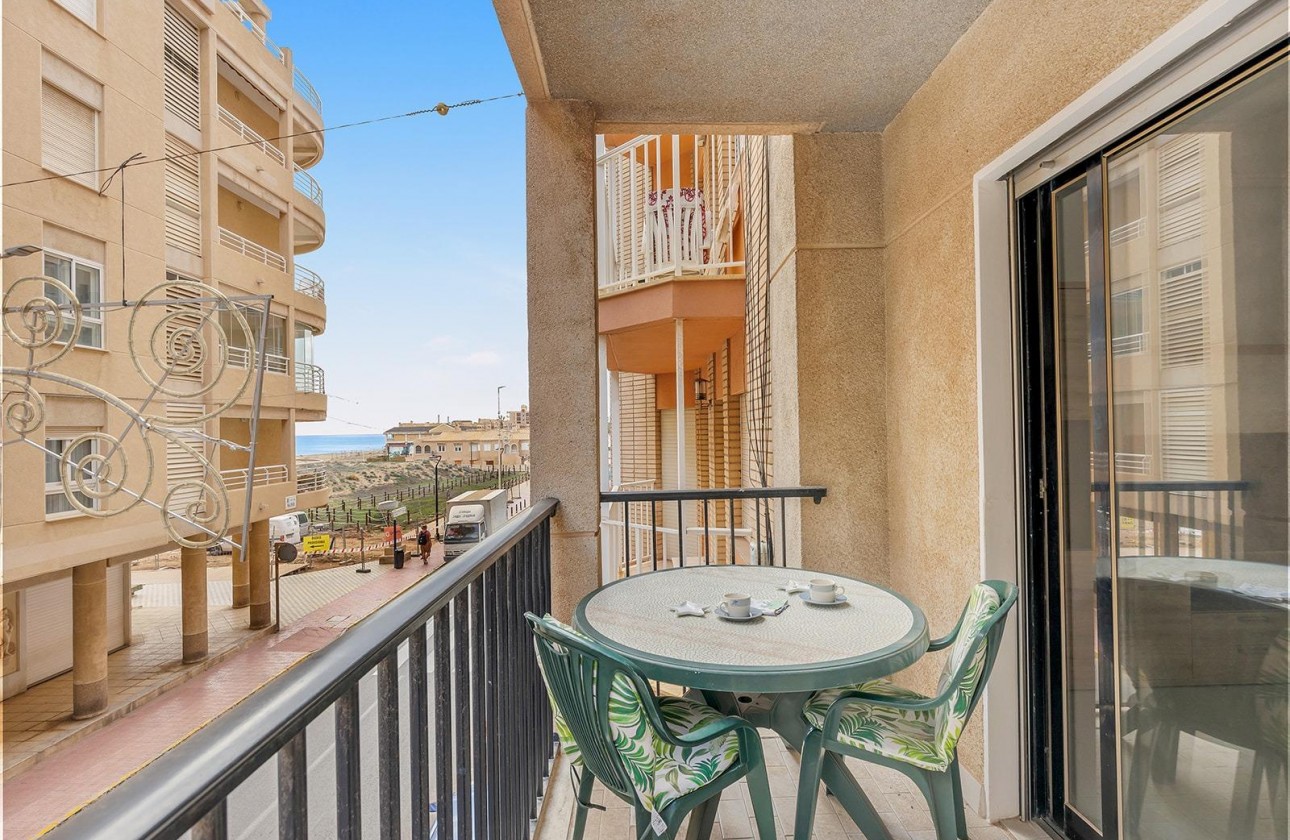 Resale - Apartment - Torrevieja - La Mata