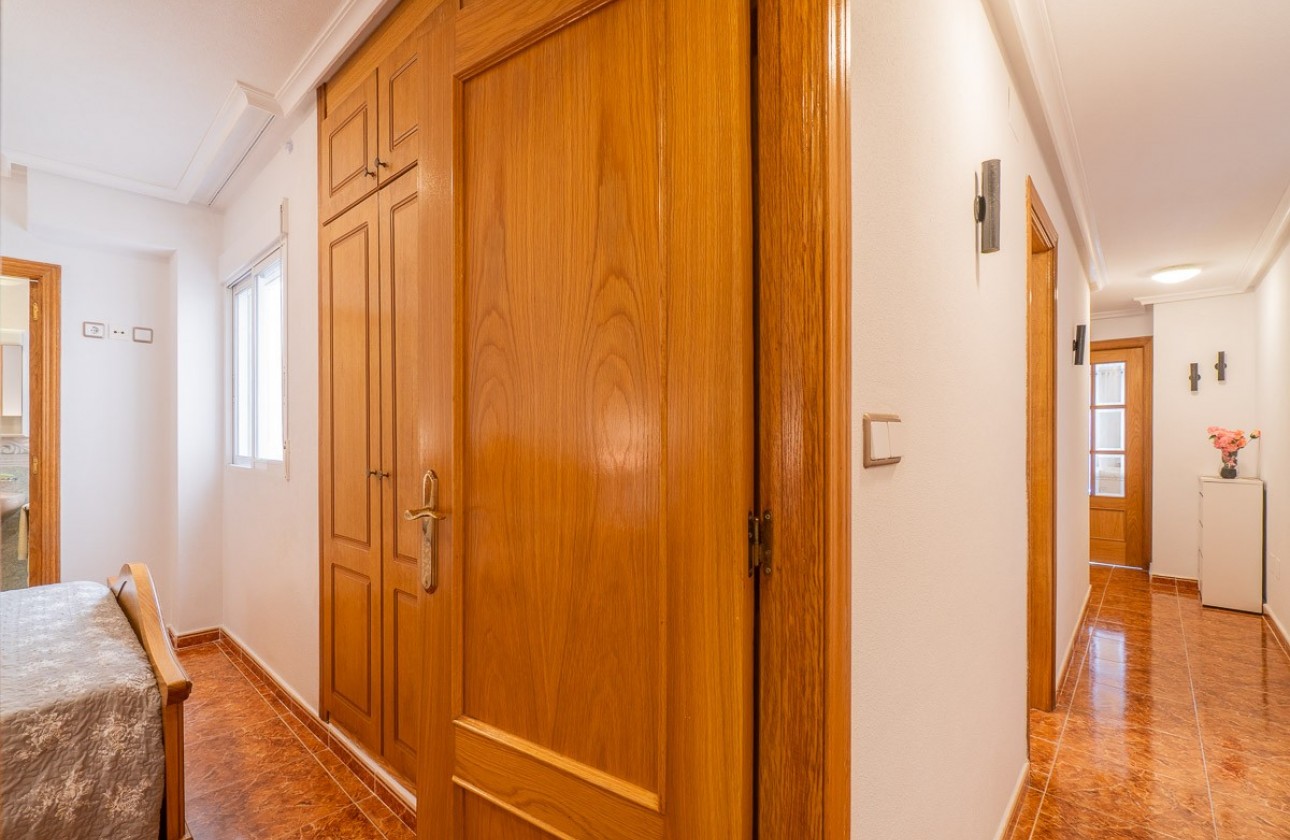 Resale - Apartment - Torrevieja - La Mata