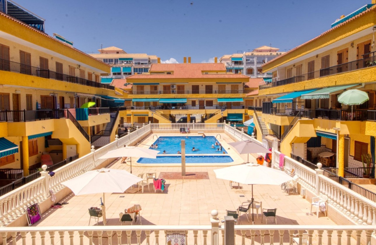 Resale - Apartment - Torrevieja - La Mata