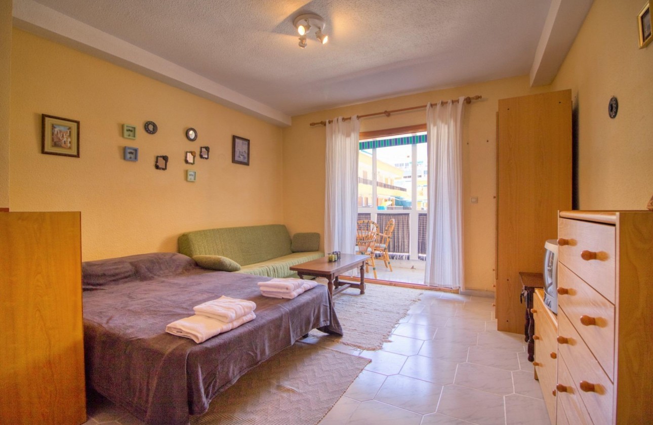 Resale - Apartment - Torrevieja - La Mata