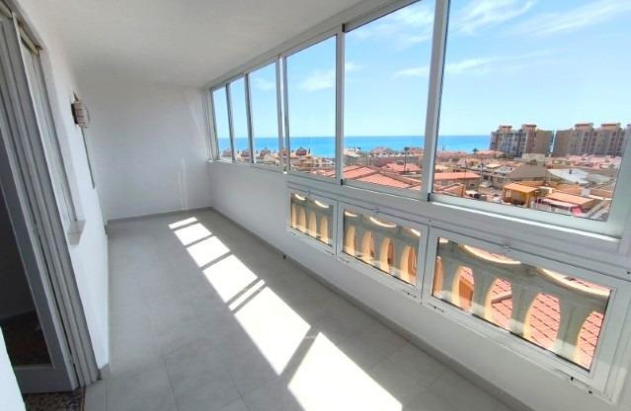 Resale - Apartment - Torrevieja - La Mata