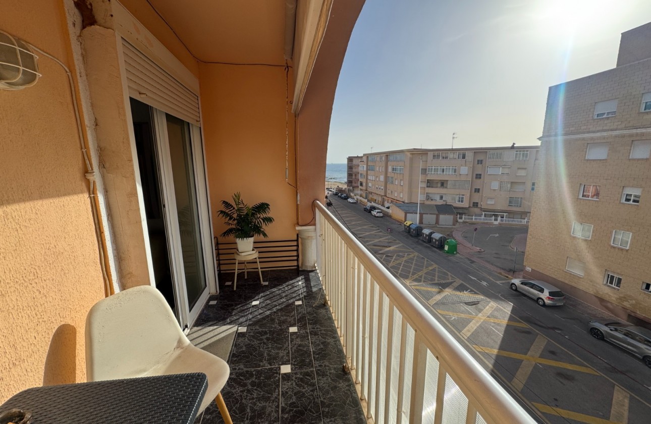 Resale - Apartment - Torrevieja - La Mata