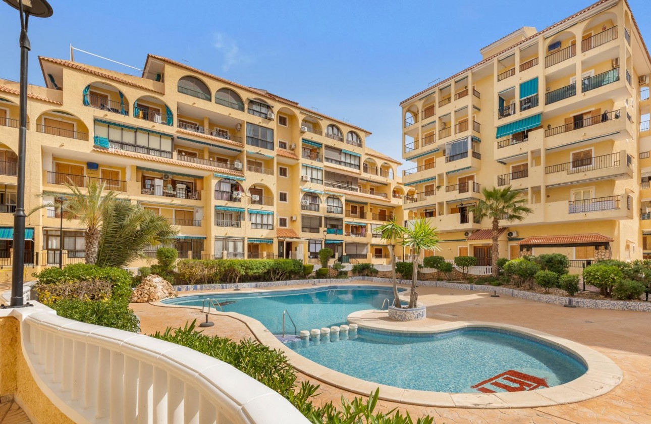 Resale - Apartment - Torrevieja - La Mata