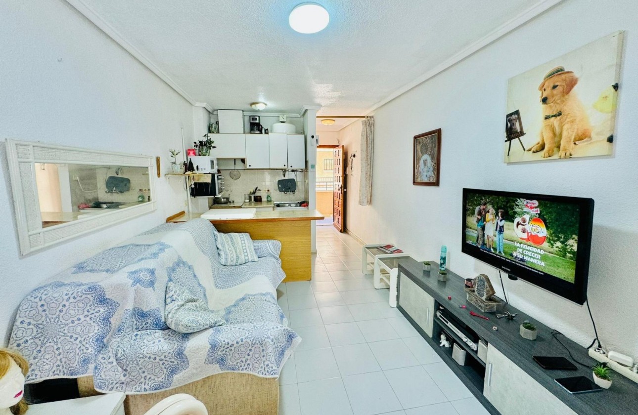 Resale - Apartment - Torrevieja - La siesta