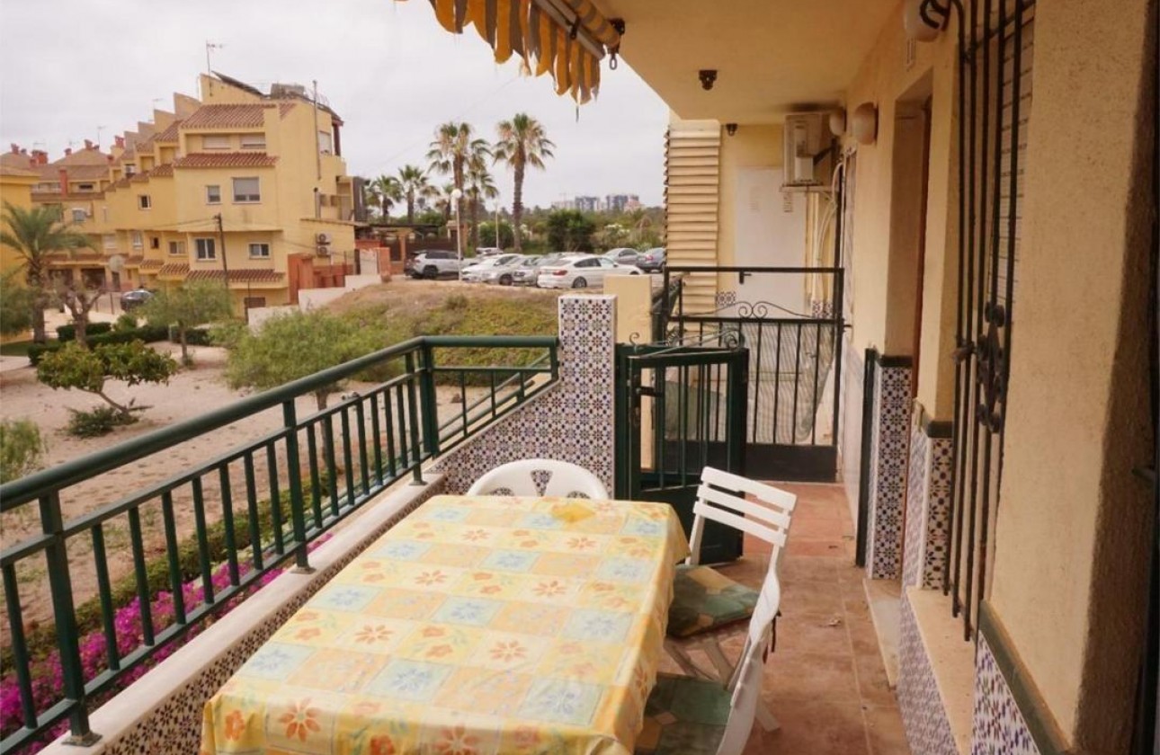 Resale - Apartment - Torrevieja - La veleta