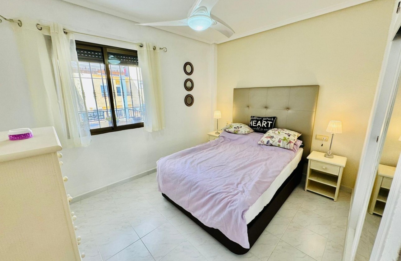 Resale - Apartment - Torrevieja - La veleta