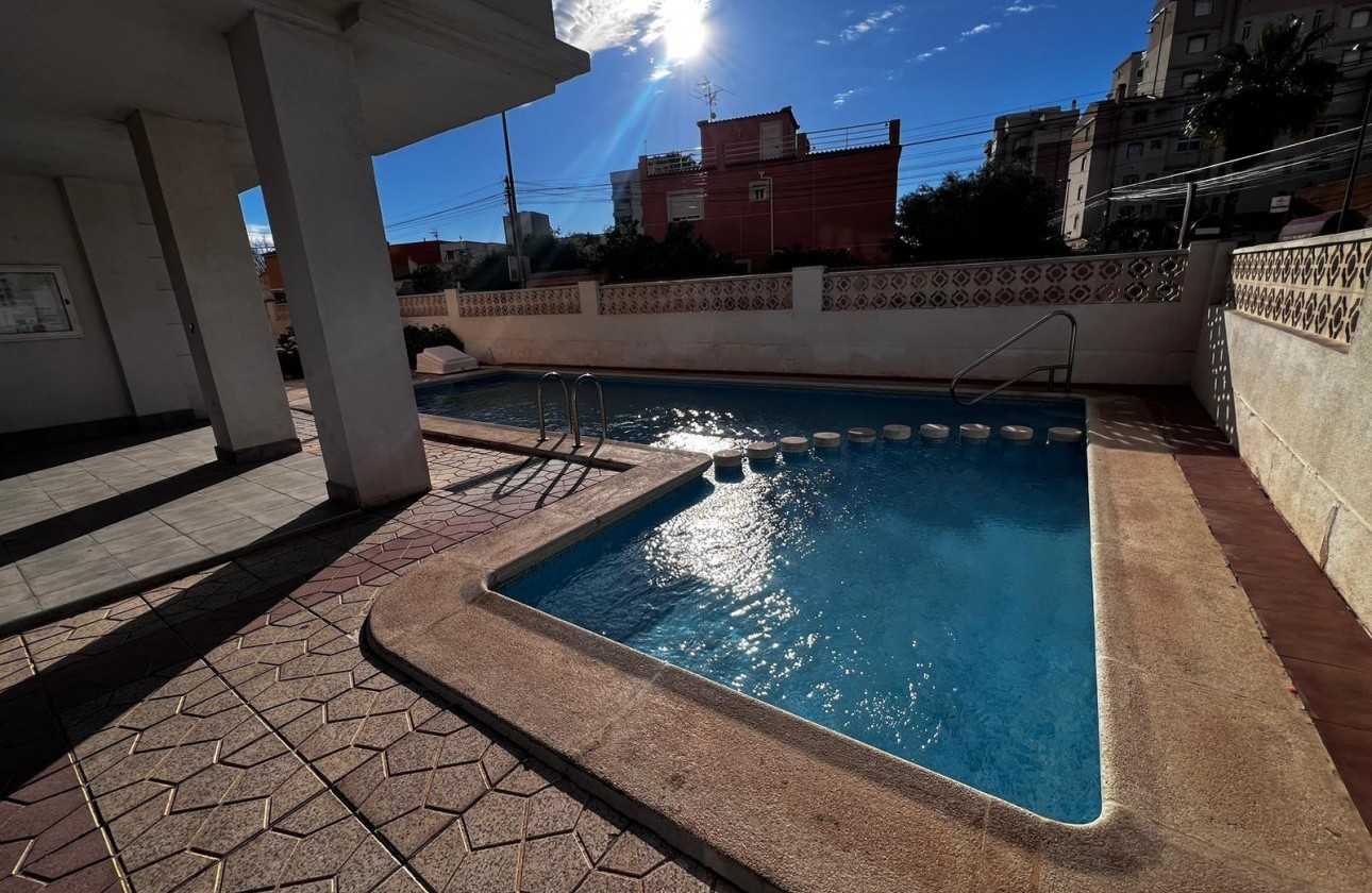 Resale - Apartment - Torrevieja - Nueva Torrevieja