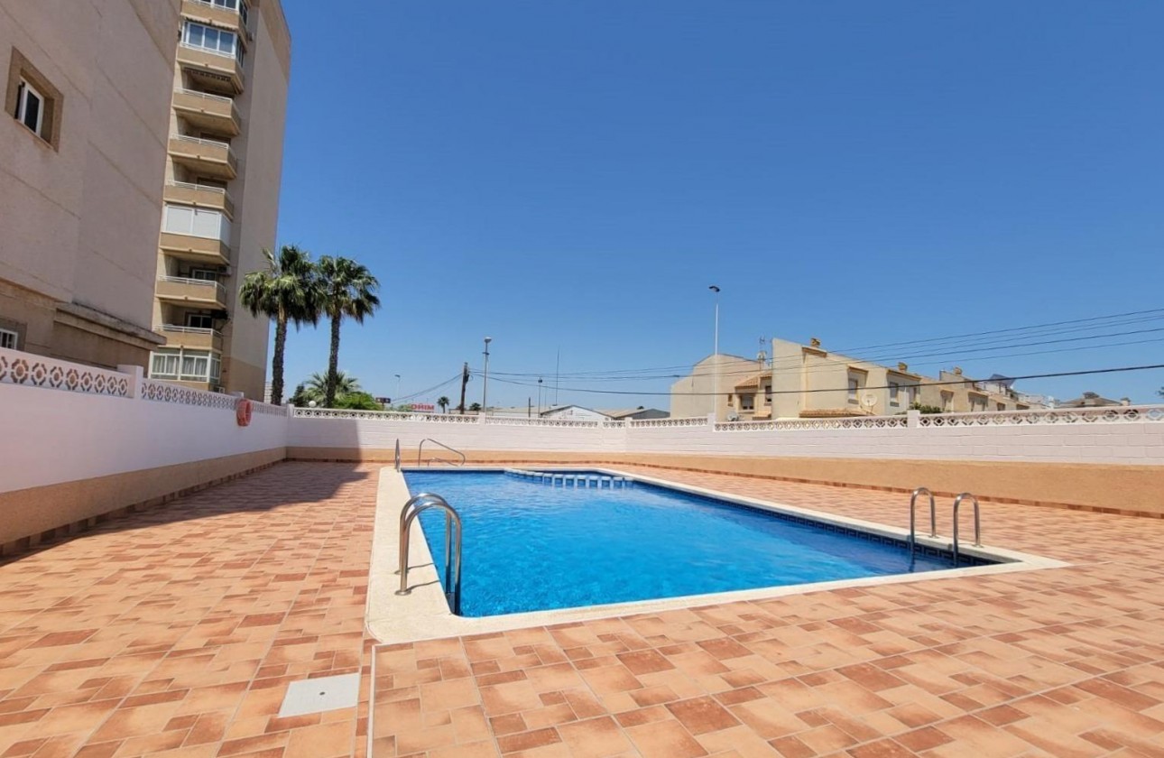 Resale - Apartment - Torrevieja - Nueva Torrevieja