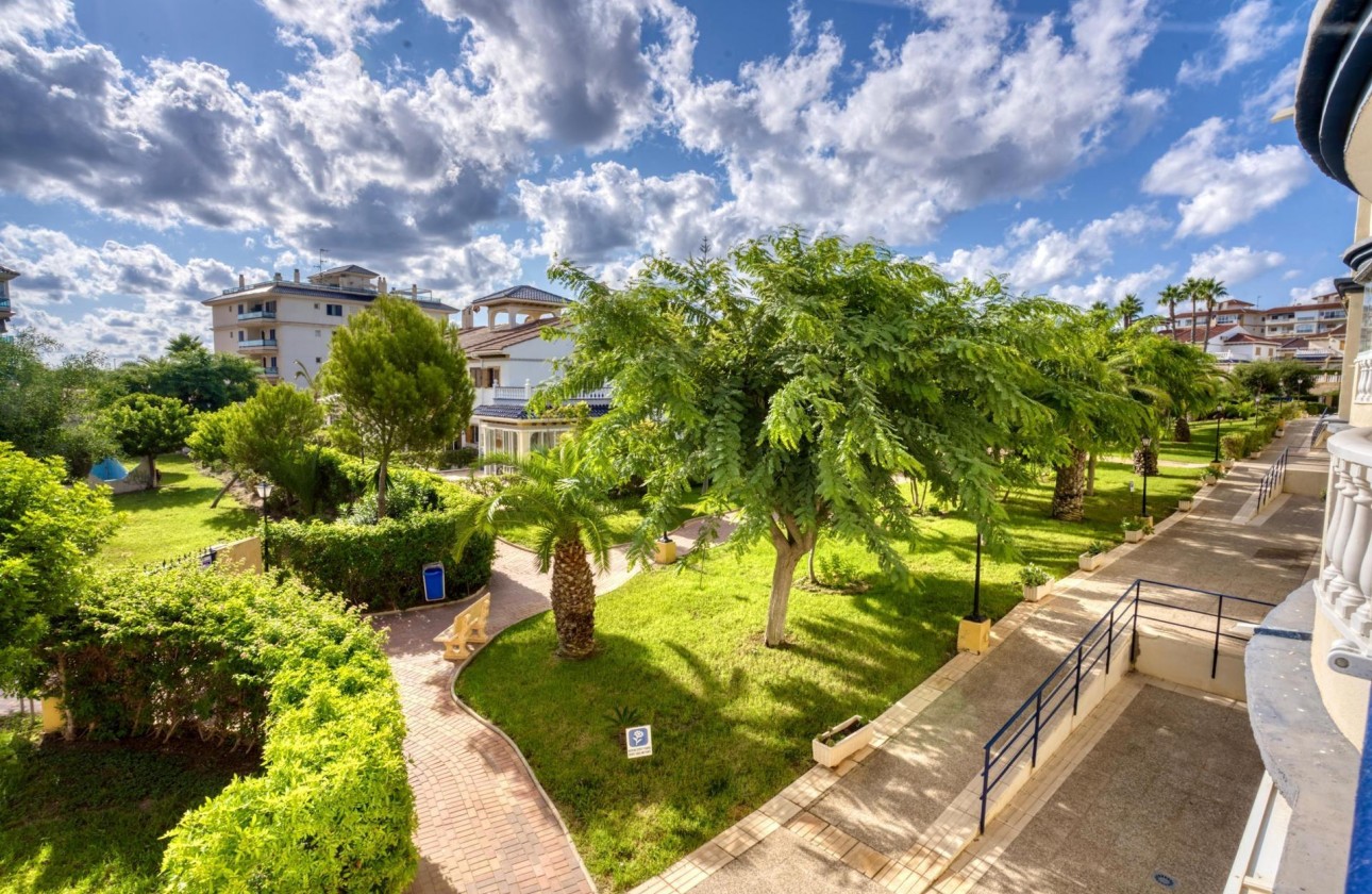 Resale - Apartment - Torrevieja - Parque Acuático - Sector 25