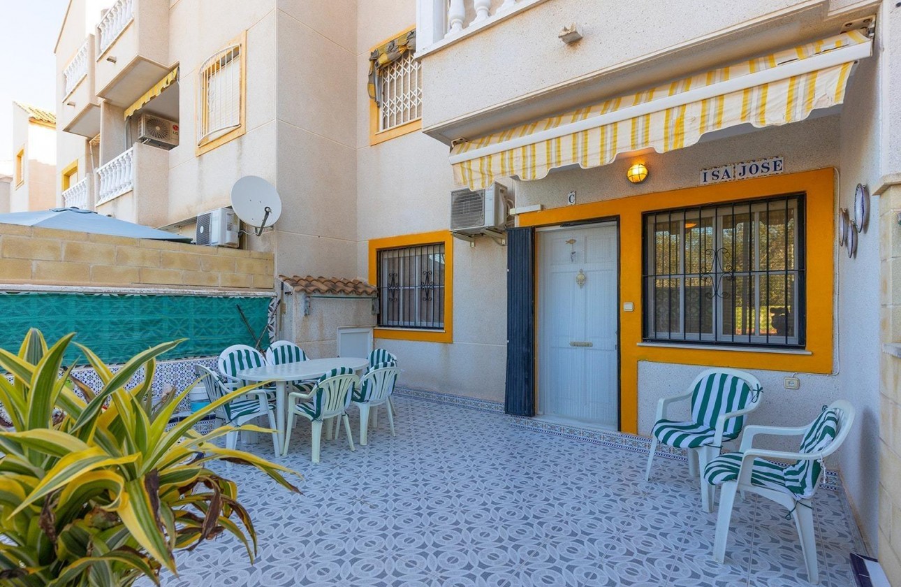 Resale - Apartment - Torrevieja - Parque Acuático - Sector 25