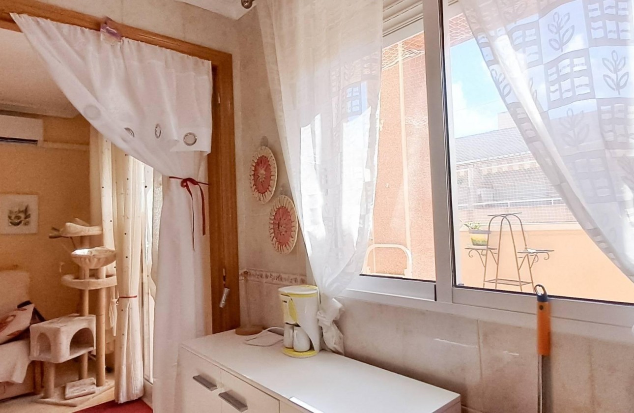 Resale - Apartment - Torrevieja - Parque de las Naciones