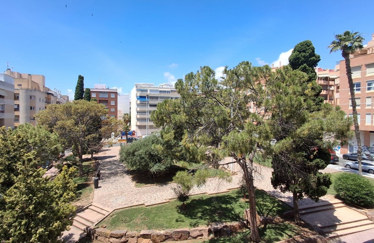 Resale - Apartment - Torrevieja - Playa de El Cura