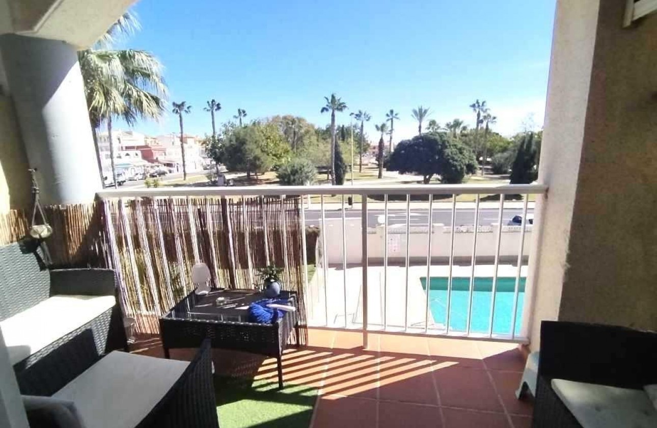 Resale - Apartment - Torrevieja - Playa de los Locos