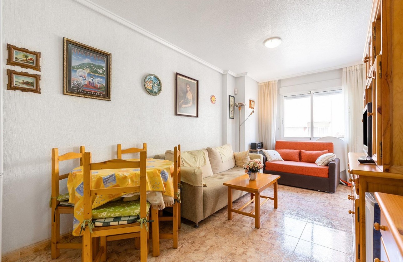 Resale - Apartment - Torrevieja - Playa de los locos