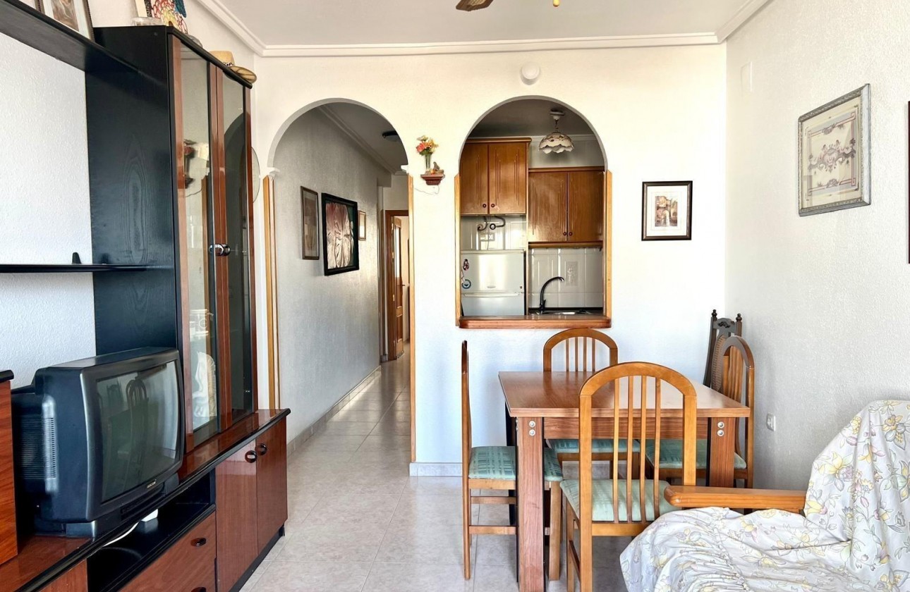 Resale - Apartment - Torrevieja - Playa de los locos