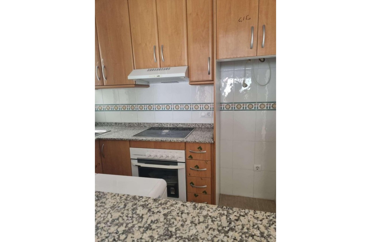 Resale - Apartment - Torrevieja - Playa de los locos