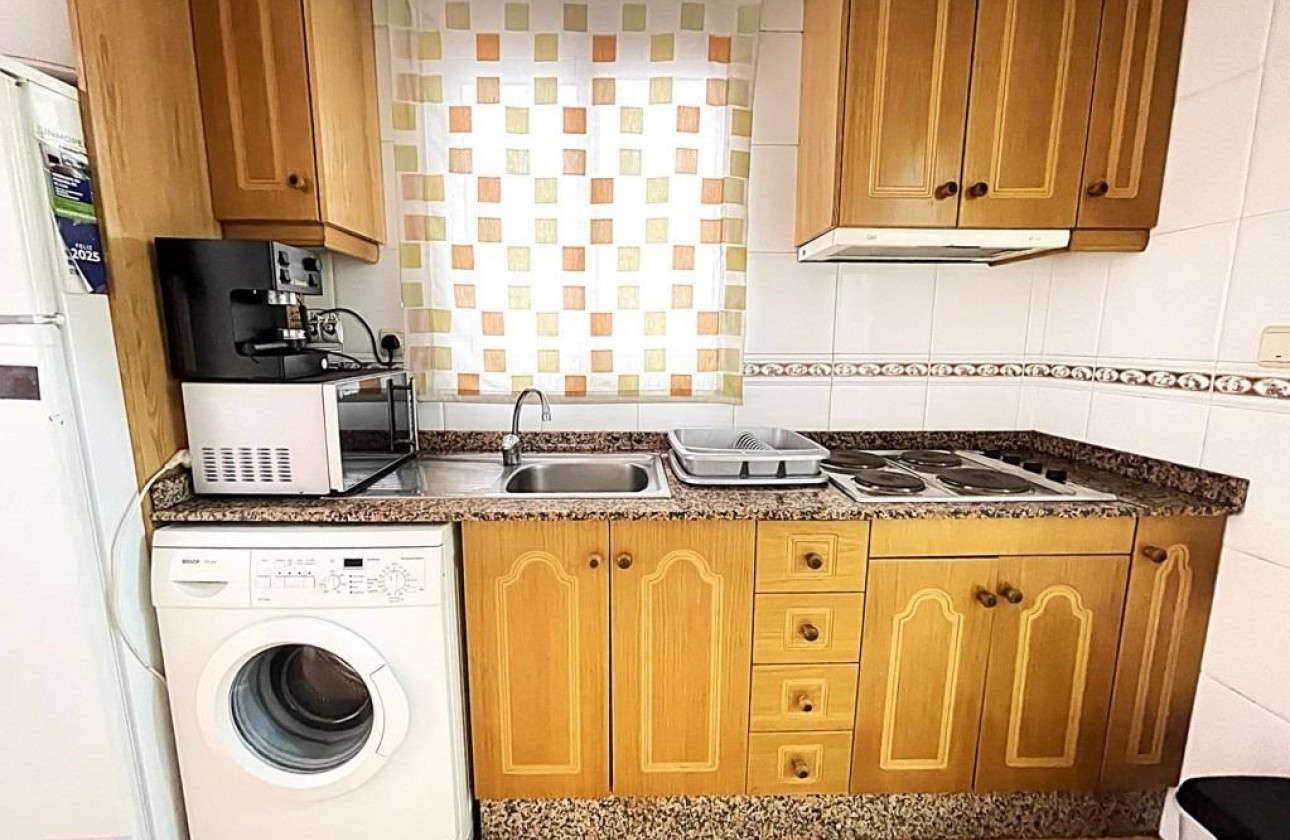 Resale - Apartment - Torrevieja - Playa de los locos