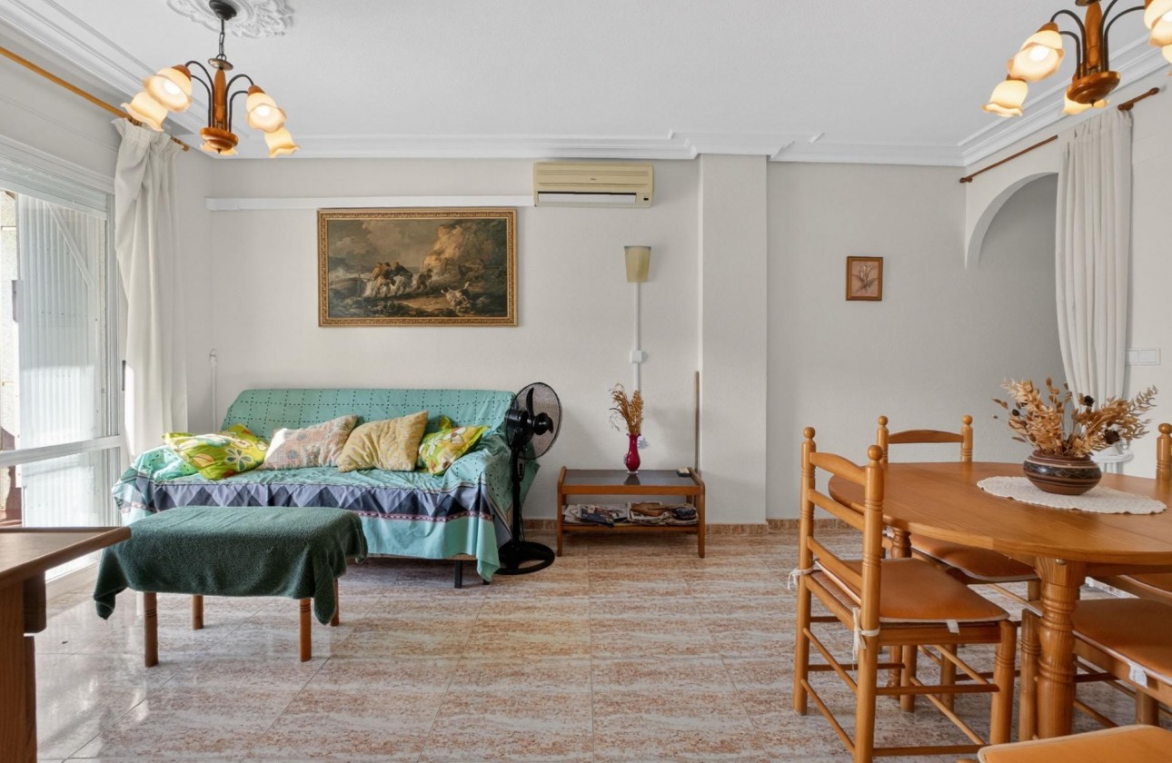 Resale - Apartment - Torrevieja - Playa de los locos