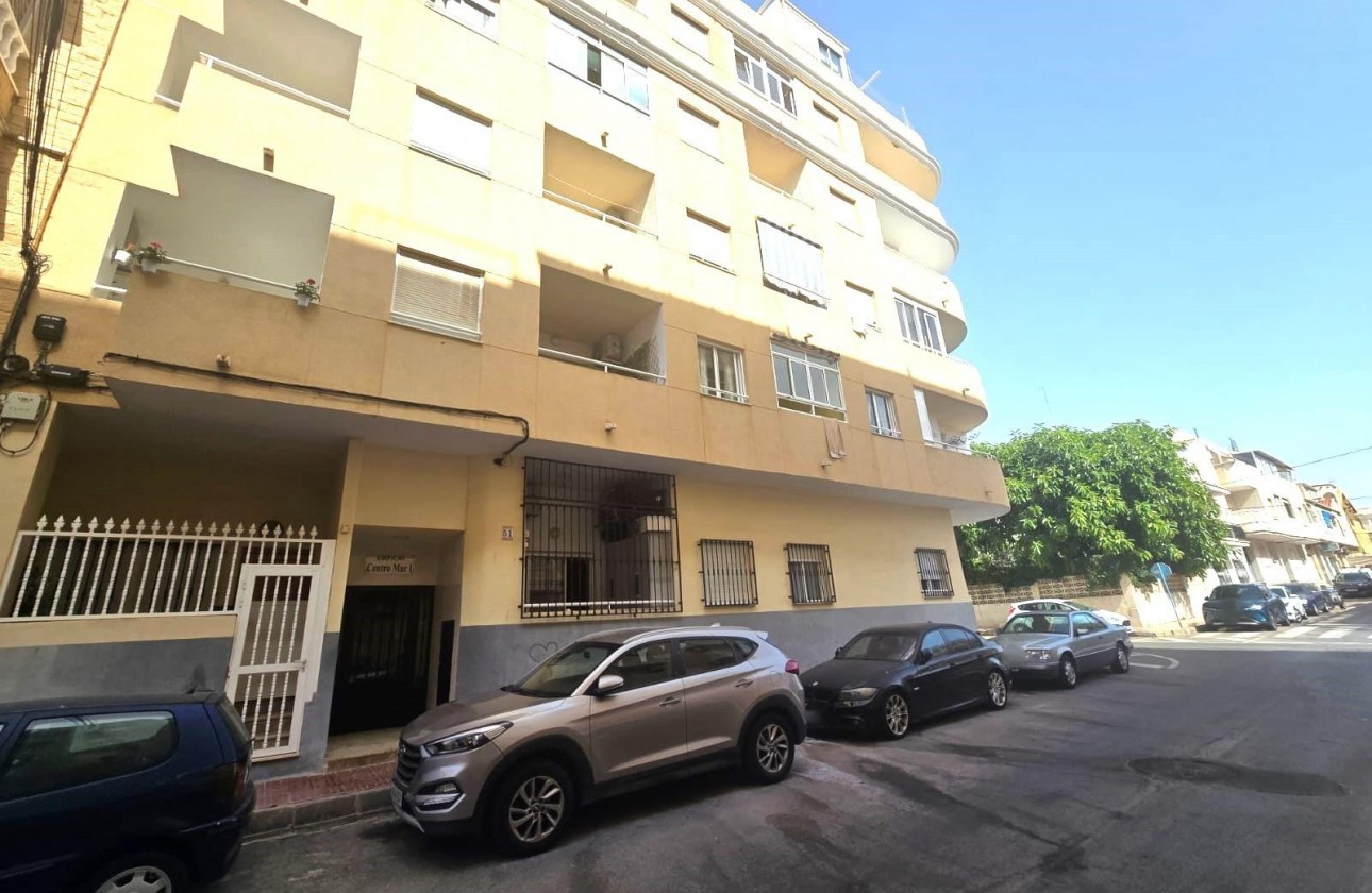 Resale - Apartment - Torrevieja - Playa de los Locos