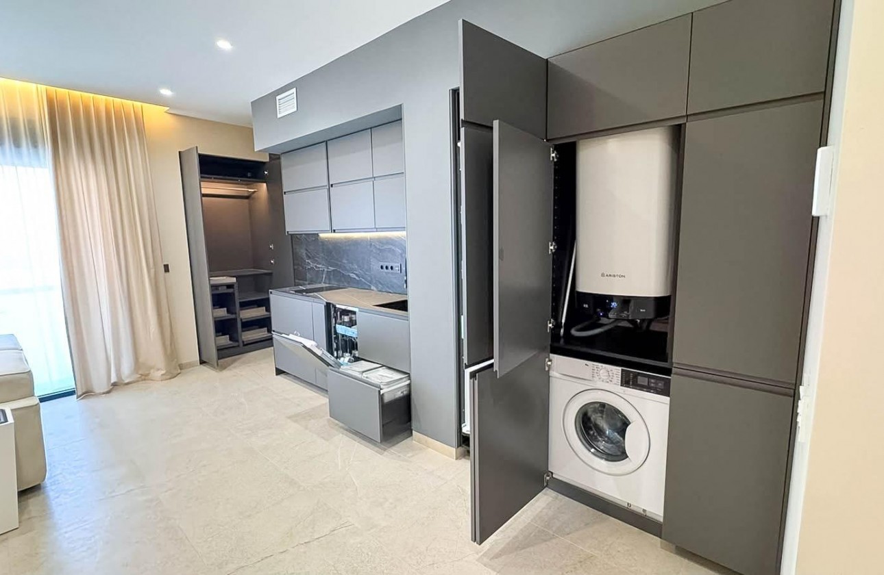 Resale - Apartment - Torrevieja - Playa de los Locos