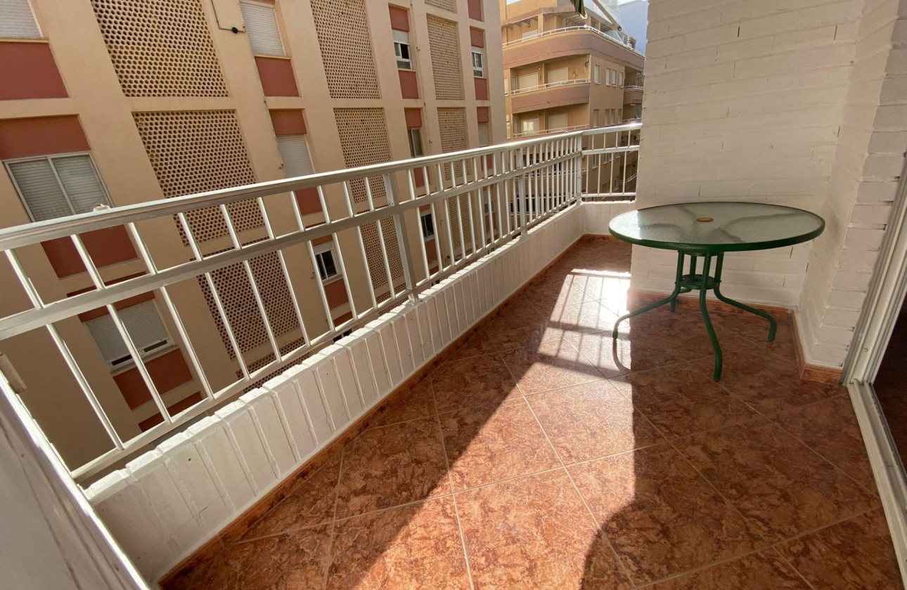 Resale - Apartment - Torrevieja - Playa del Cura