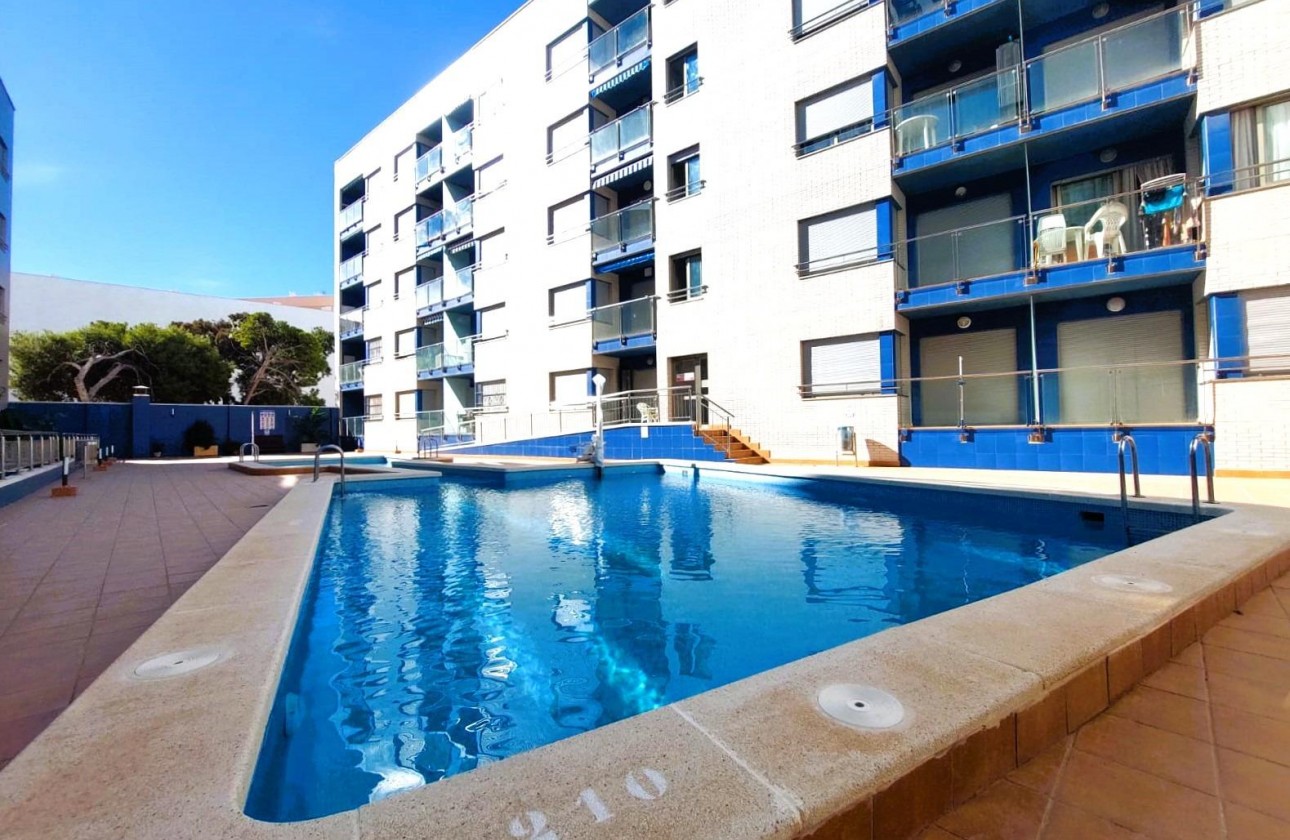 Resale - Apartment - Torrevieja - Playa del Cura