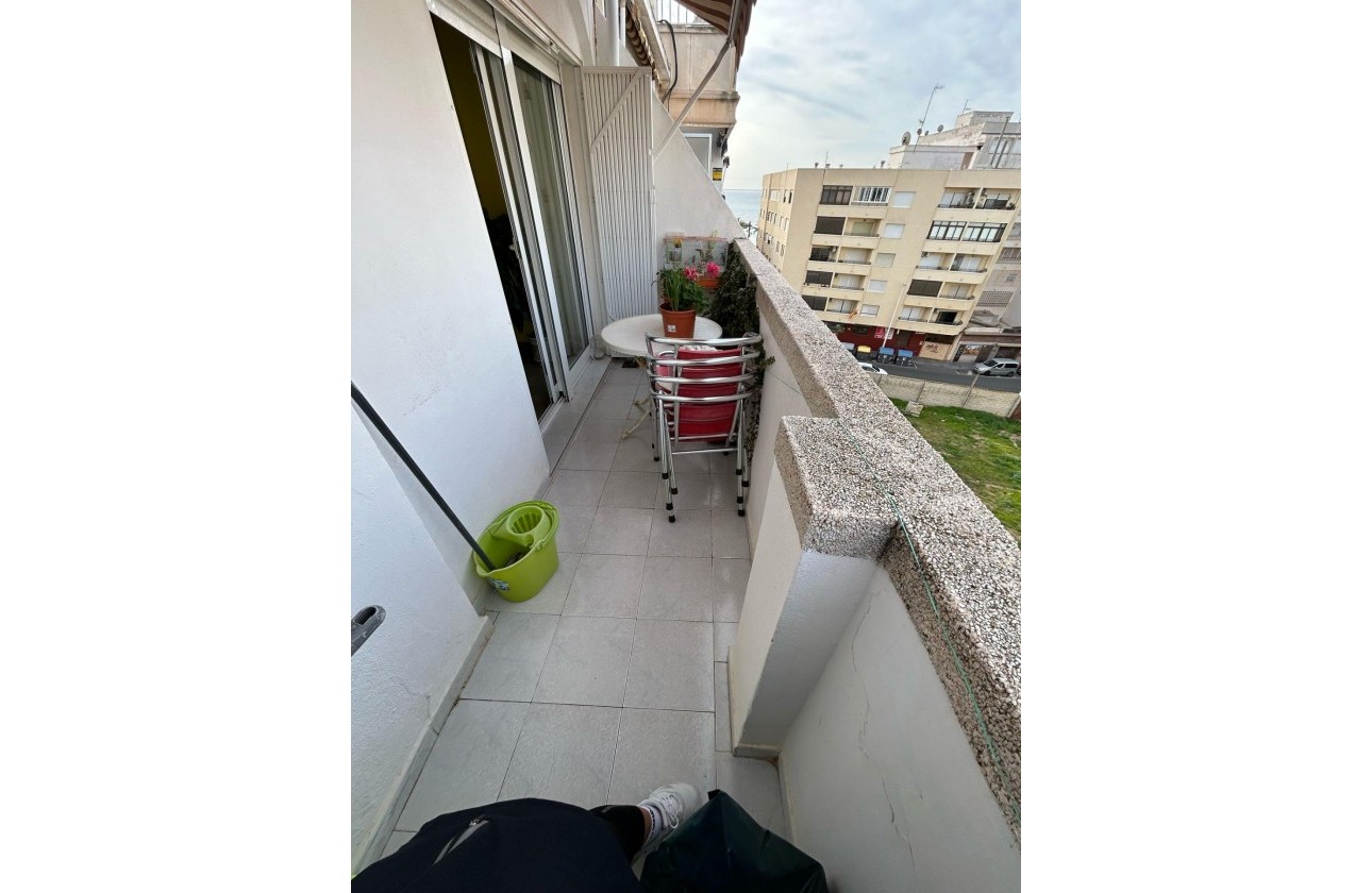 Resale - Apartment - Torrevieja - Playa del cura