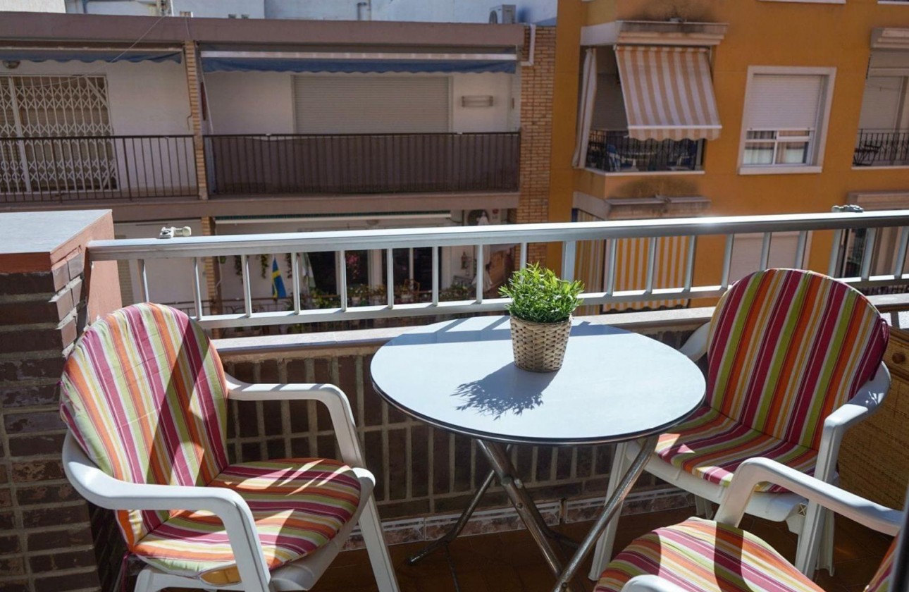 Resale - Apartment - Torrevieja - Playa del cura