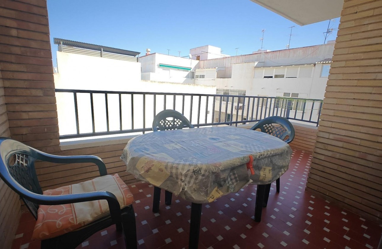 Resale - Apartment - Torrevieja - Playa del cura