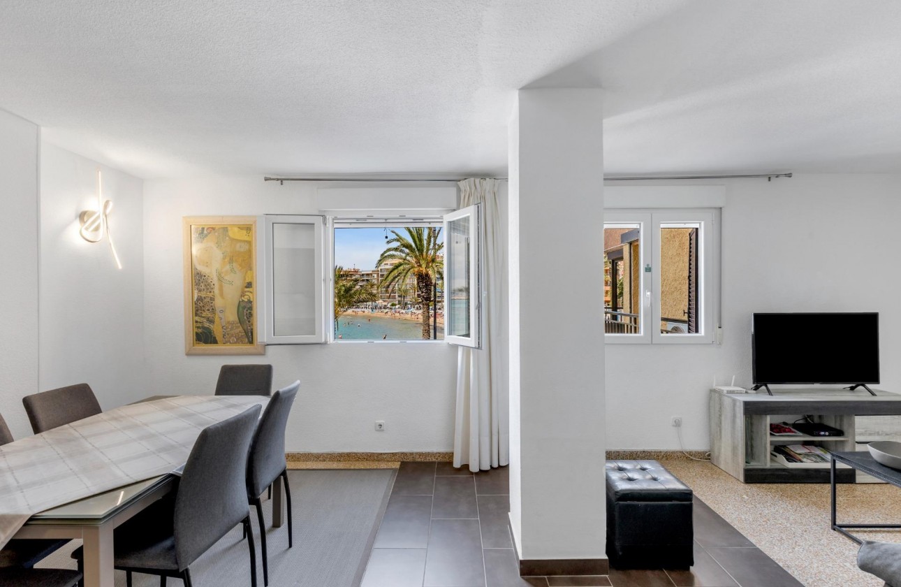 Resale - Apartment - Torrevieja - Playa del cura