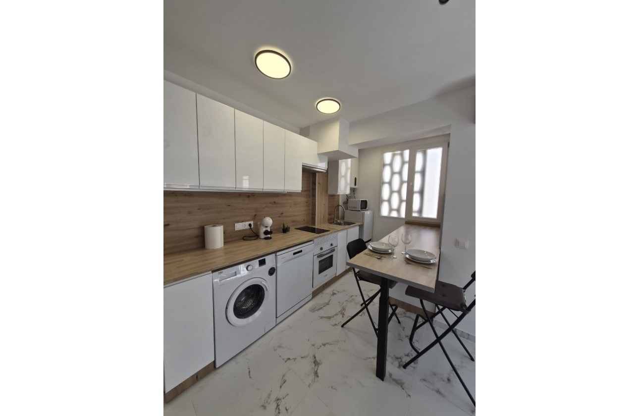 Resale - Apartment - Torrevieja - Playa del Cura