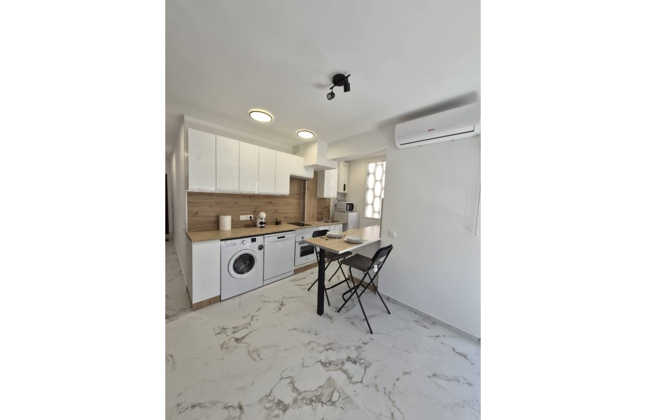 Resale - Apartment - Torrevieja - Playa del Cura