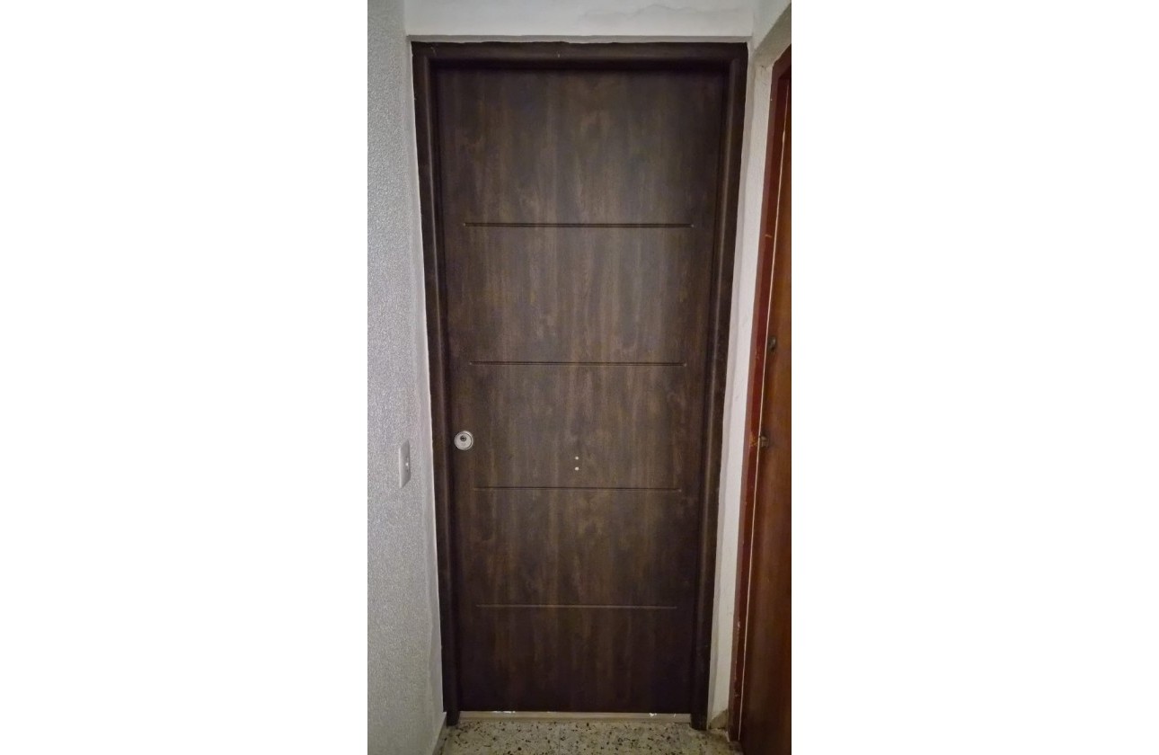 Resale - Apartment - Torrevieja - Playa del Cura