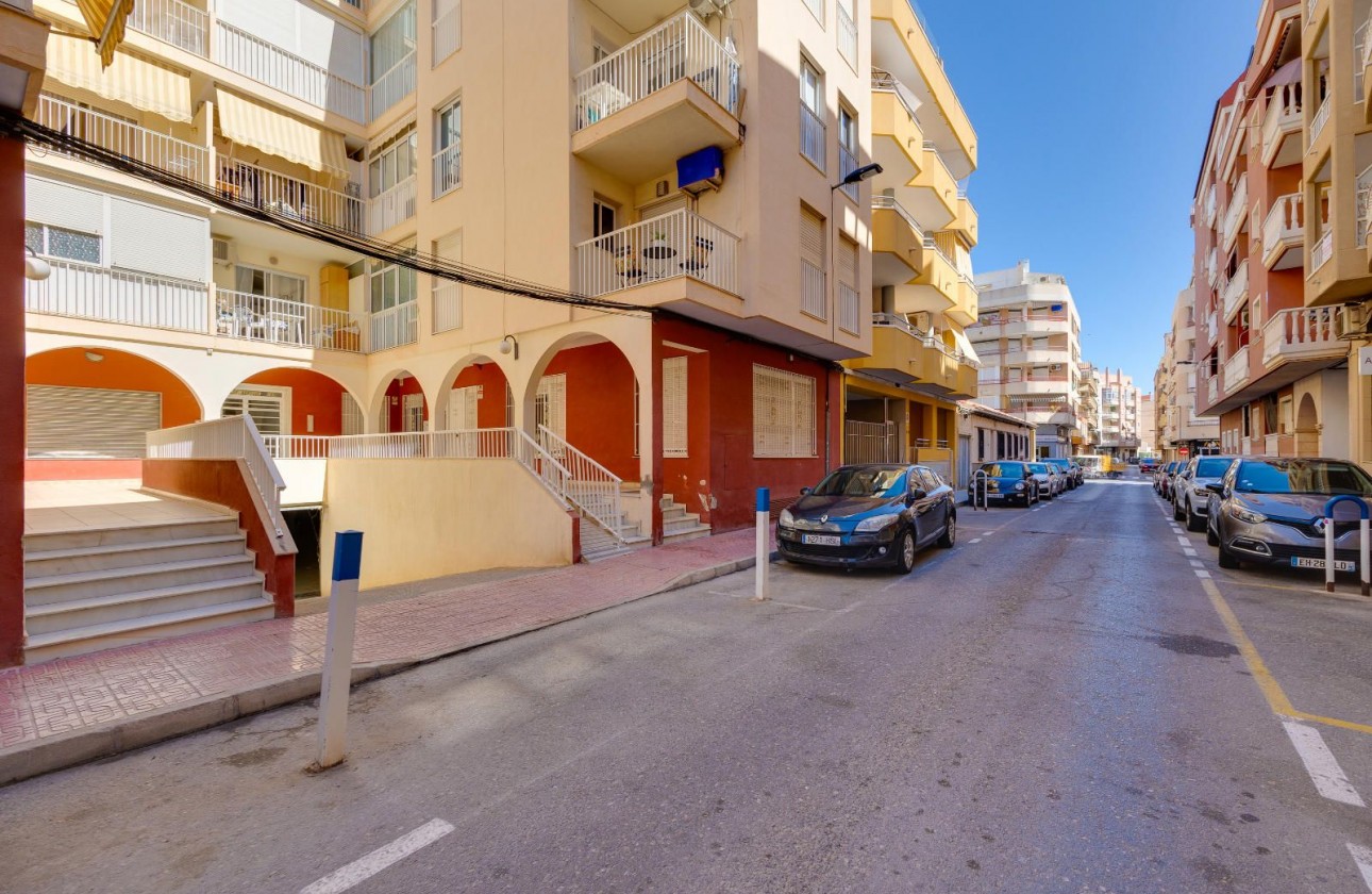 Resale - Apartment - Torrevieja - Playa del Cura