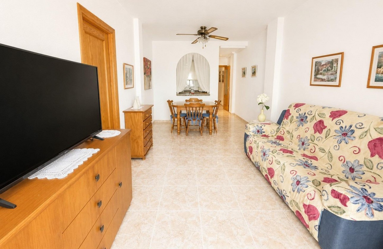 Resale - Apartment - Torrevieja - Playa del cura