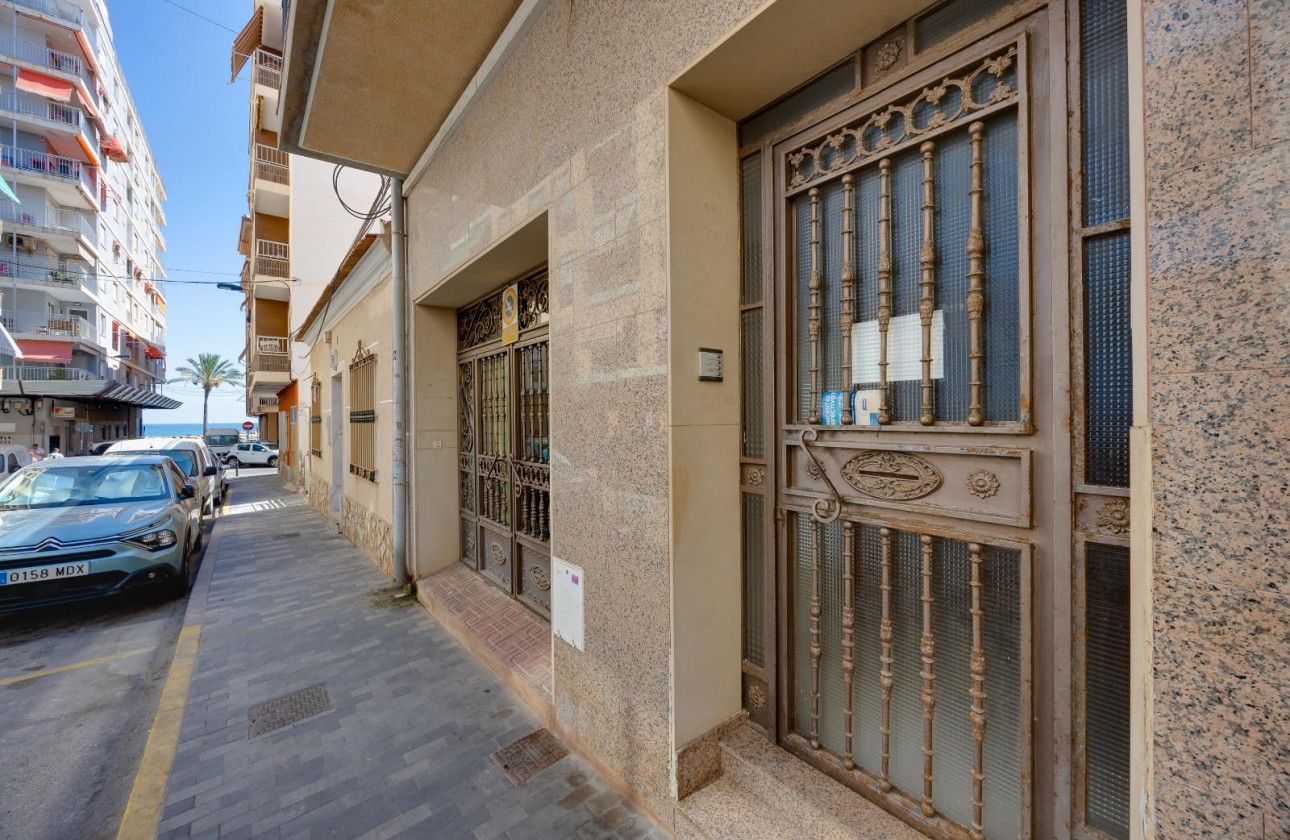 Resale - Apartment - Torrevieja - Playa del Cura
