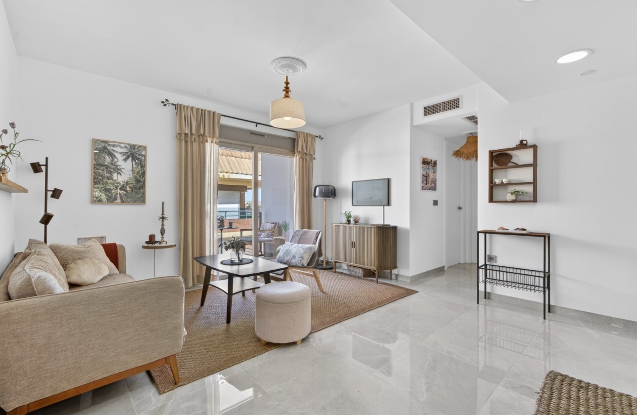 Resale - Apartment - Torrevieja - Playa Los Locos