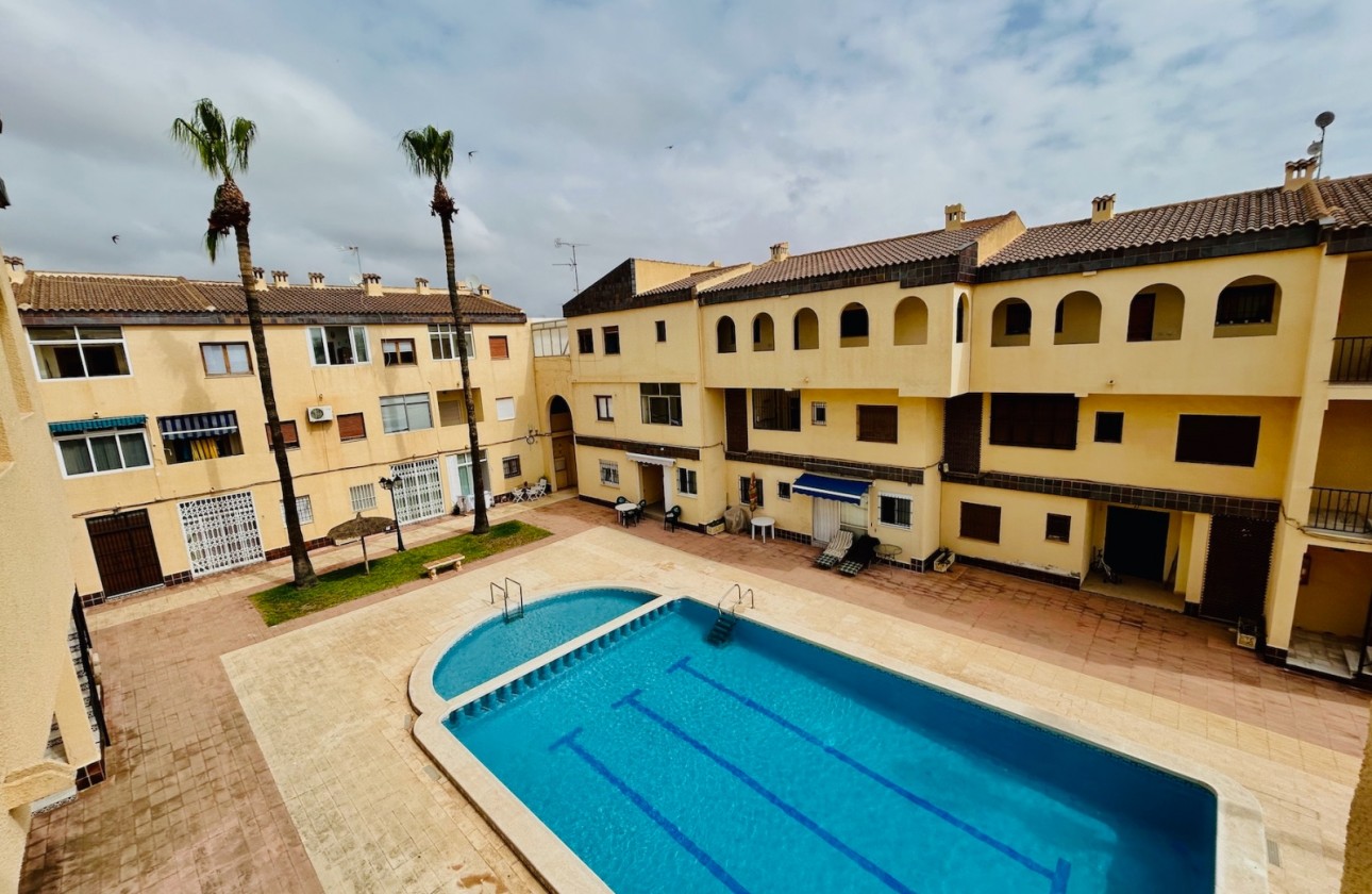 Resale - Apartment - Torrevieja - Punta prima