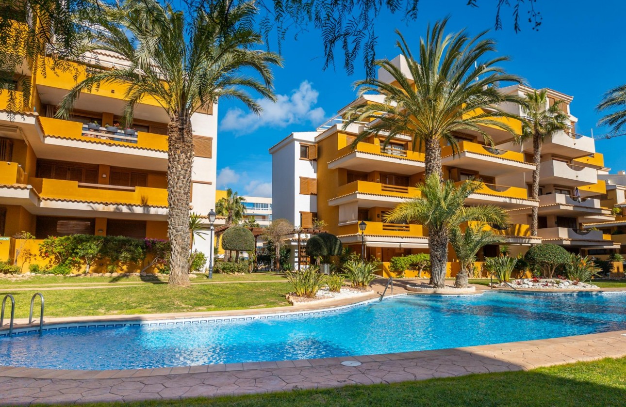 Resale - Apartment - Torrevieja - Punta prima