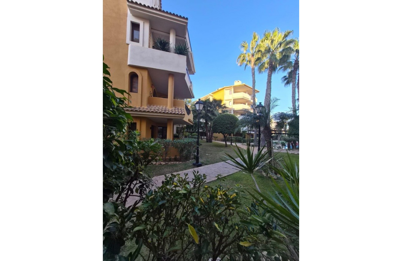 Resale - Apartment - Torrevieja - Punta prima