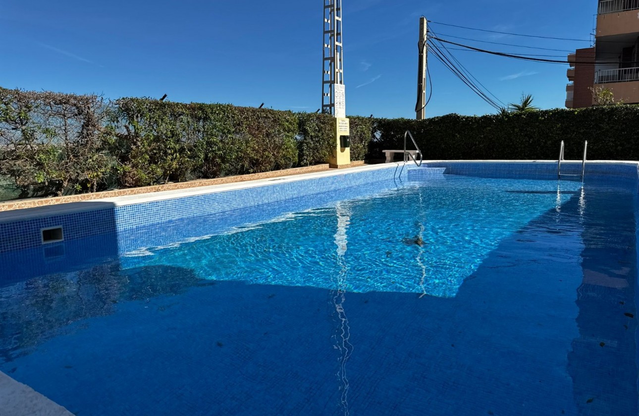 Resale - Apartment - Torrevieja - Punta Prima