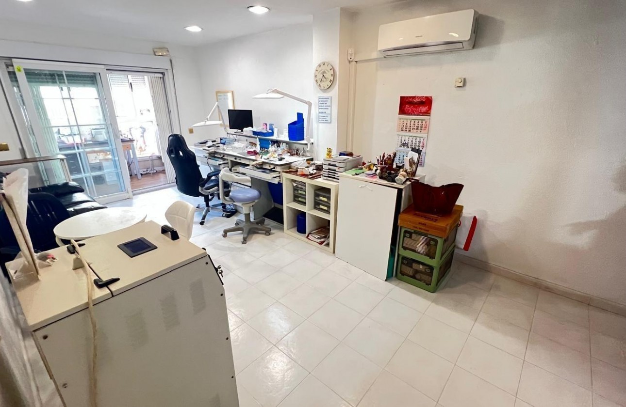 Resale - Apartment - Torrevieja - torrevieja