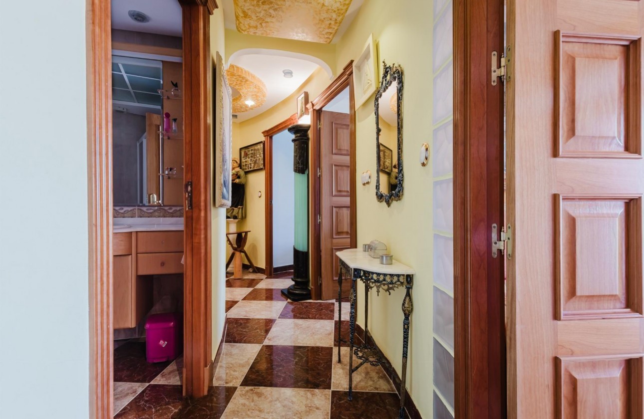 Resale - Apartment - Torrevieja - torrevieja