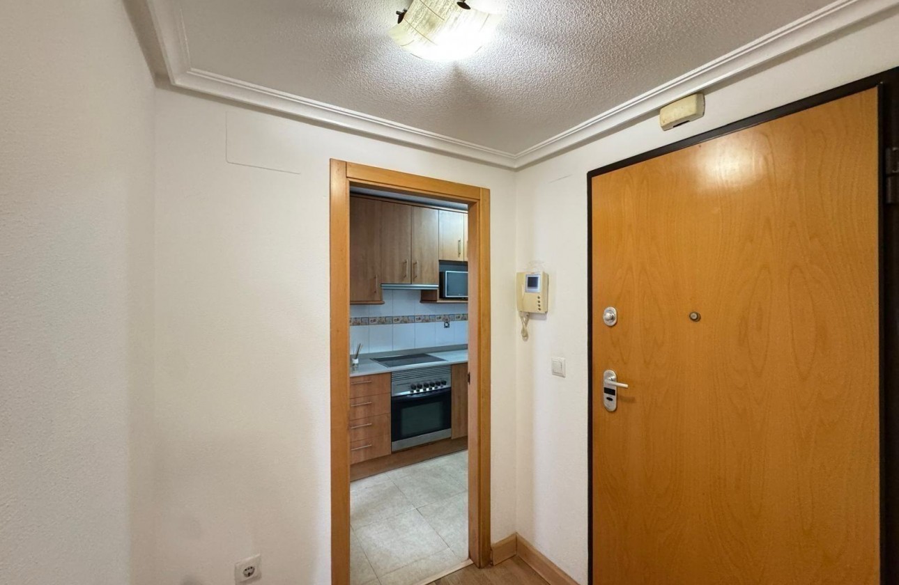 Resale - Apartment - Torrevieja - torrevieja